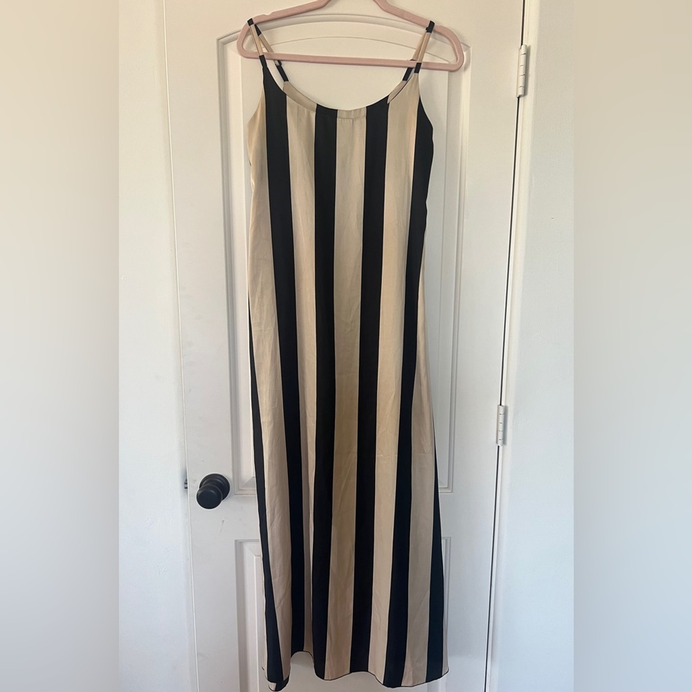 Chic Striped Maxi Dress in Black and Cream